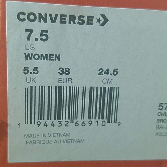 Converse high top BRAND New - Picture 15 of 16